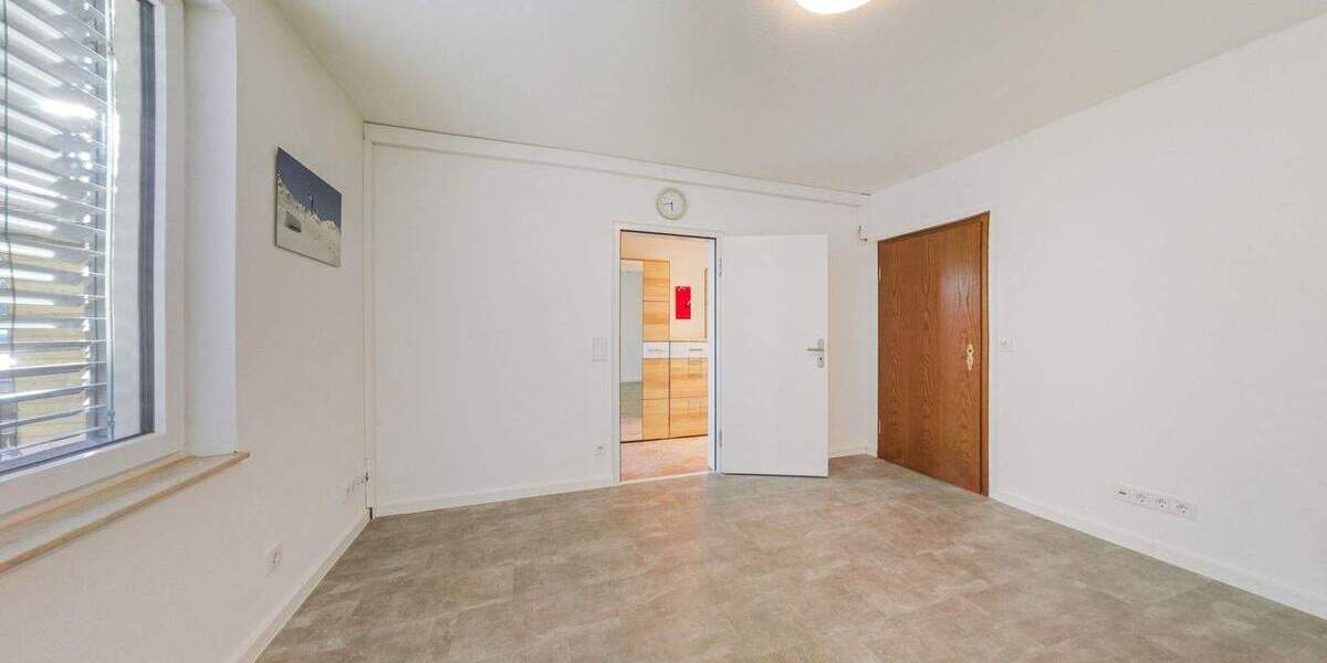 Etagenwohnung Remseck Neckarrems - 7 Zimmer, 226 m&sup2;, 799.000&euro; | Angebot:24847873