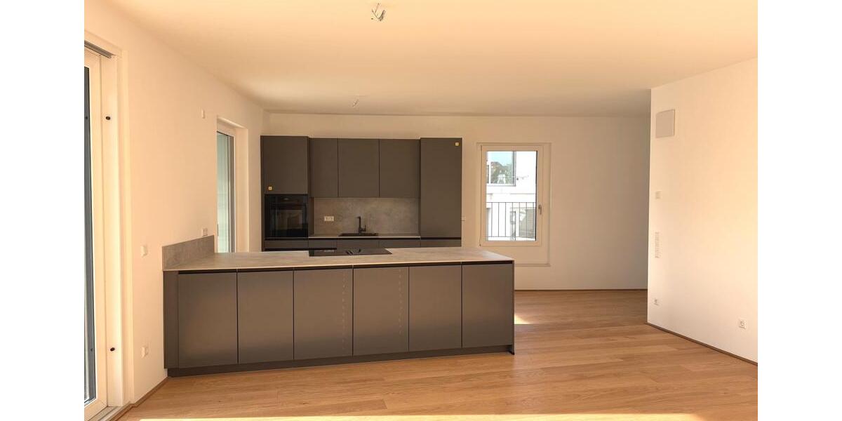 Dachgeschoßwohnung Leonberg - 4 Zimmer, 121 m&sup2;, 2.484&euro; | Angebot:23712507