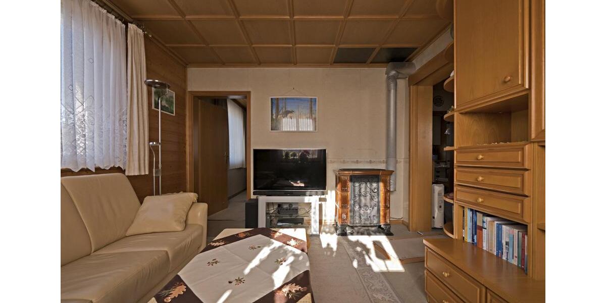 Einfamilienhaus Nagold - 7 Zimmer, 99 m&sup2;, 348.000&euro; | Angebot:25858427