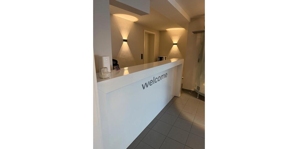 Gewerbefläche Stuttgart-Vaihingen-Rohr-97qm, S-Bahn, Parkplätze zimmer