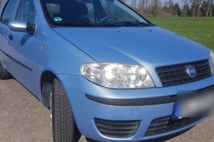 Fiat Punto 117.000 km 850 € Stuttgart 70186