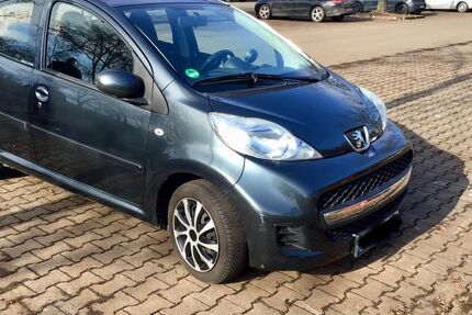 Peugeot 107 70.000 km 2.500 &euro; Fellbach 70734