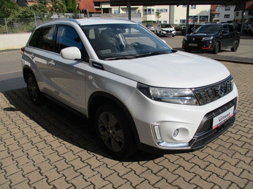 Suzuki Vitara 61.500 km 17.490 € Stuttgart 70599