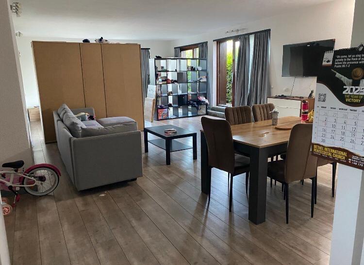 Villa Tübingen Derendingen - 4 Zimmer, 125 m&sup2;, 1.500&euro; | Angebot:25988485