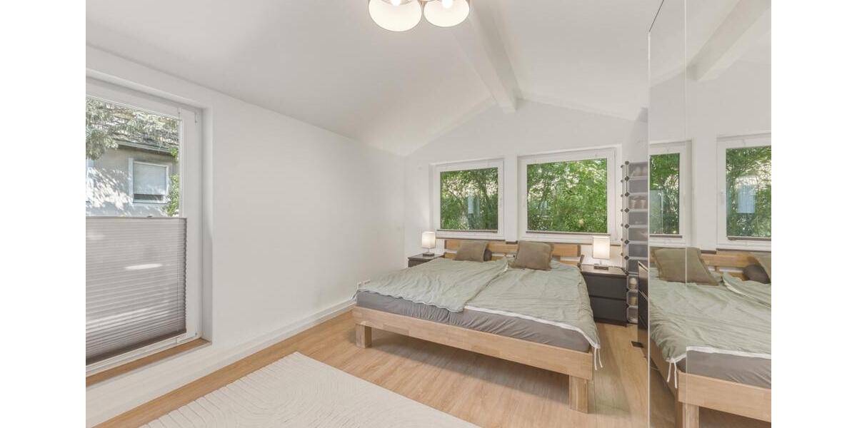 Doppelhaushälfte Stuttgart Hedelfingen - 6 Zimmer, 206 m&sup2;, 1.099.000&euro; | Angebot:26916782