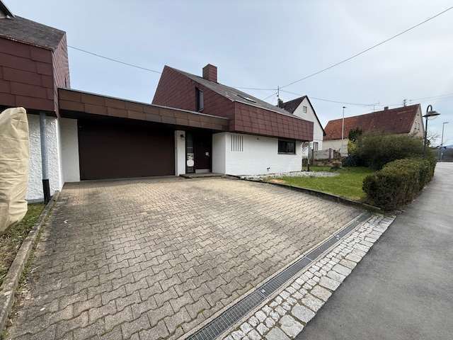 Einfamilienhaus Nürtingen - 5 Zimmer, 125 m&sup2;, 465.000&euro; | Angebot:26283484
