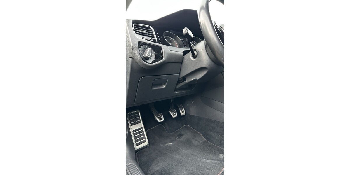 VW Golf 105.000 km 11.500 &euro; Stuttgart 70173