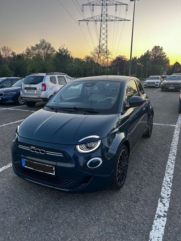Fiat 500e 15.000 km 22.900 € Schönaich 71101