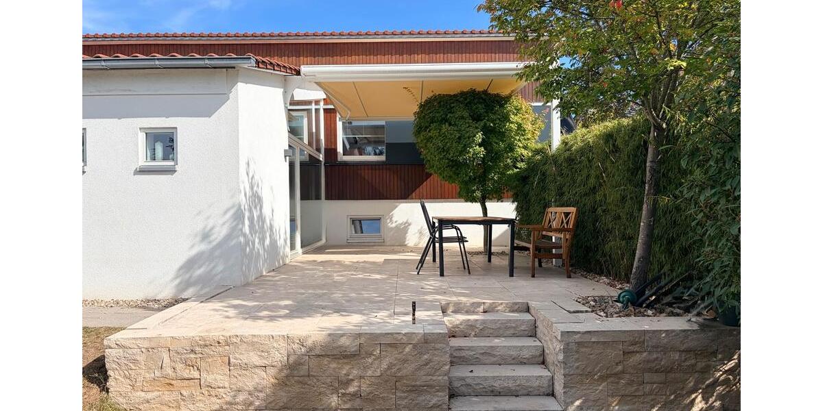 Einfamilienhaus Leonberg - 5 Zimmer, 165 m&sup2;, 2.700&euro; | Angebot:27617746