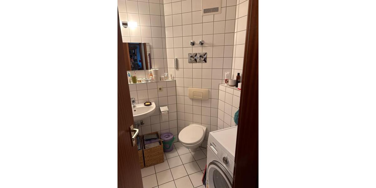 Gepflegte 2-Zimmer-Wohnung mit Balkon & TG-Stellplatz in Tübingen 2 zimmer