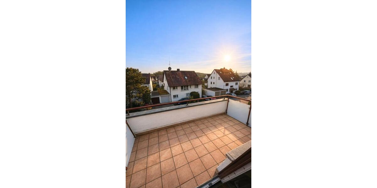 Dachgeschoßwohnung Stuttgart Sillenbuch - 2.5 Zimmer, 62 m&sup2;, 890&euro; | Angebot:25980435