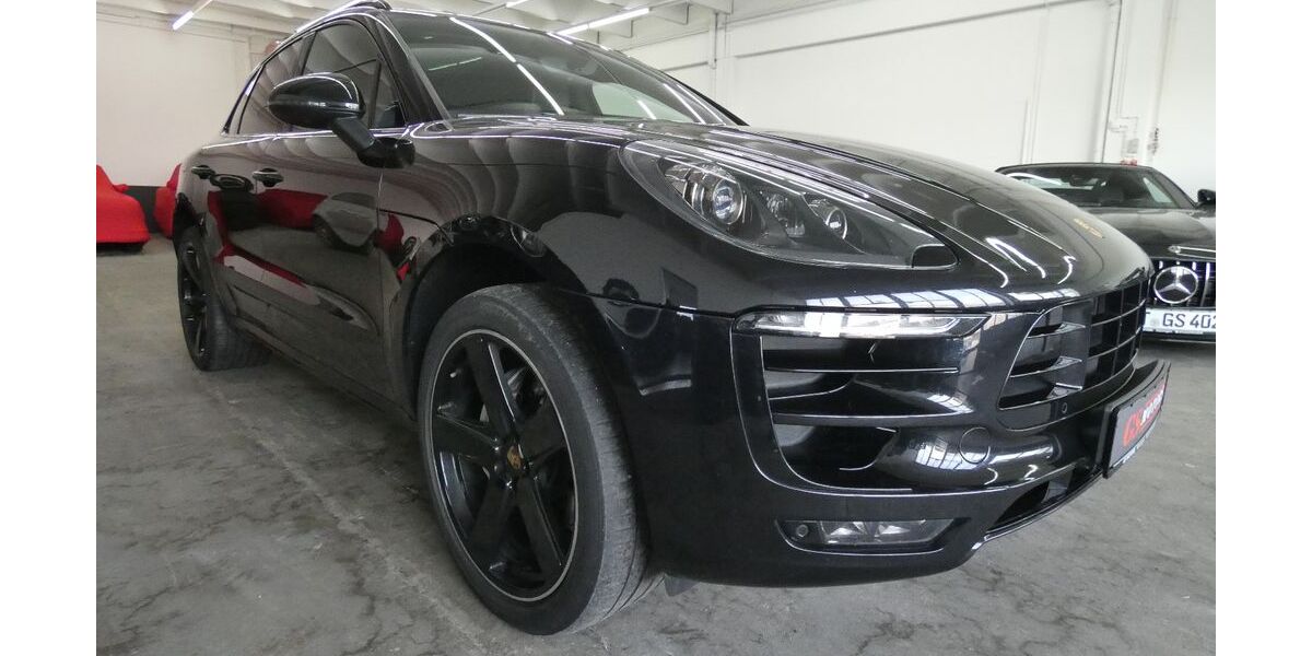 Porsche Macan 159.000 km 33.899 &euro; Metzingen 72555