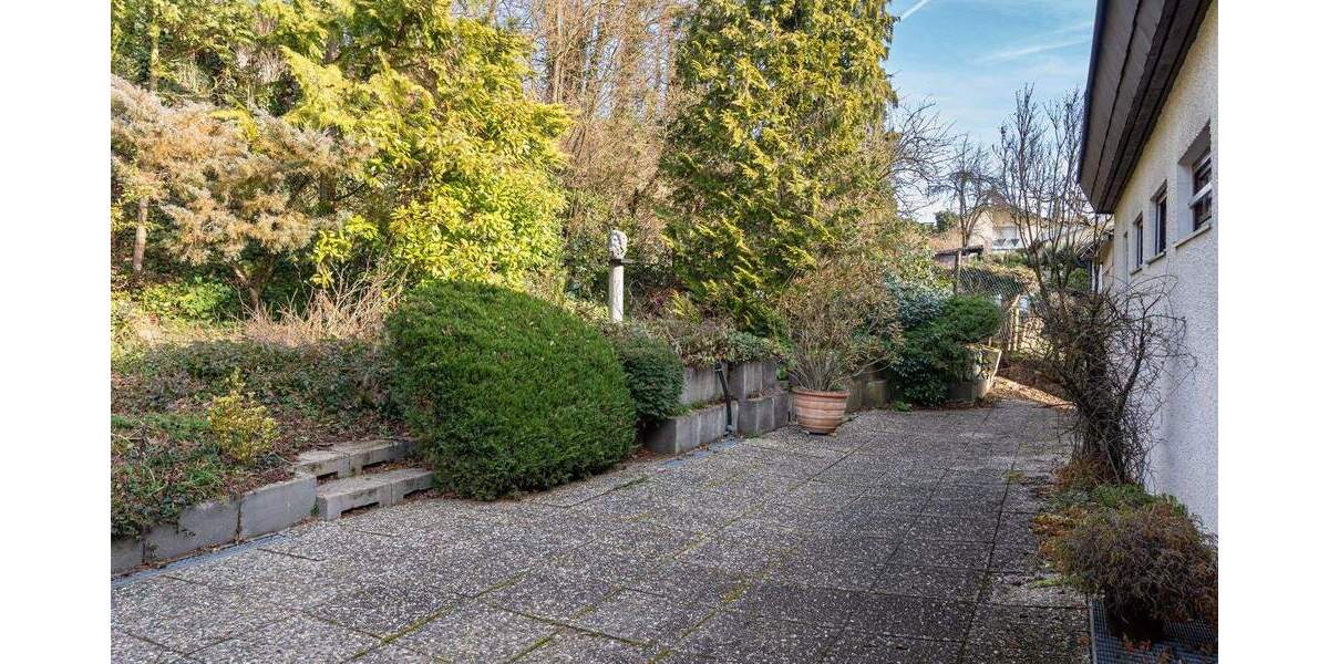 Etagenwohnung Böblingen - 5 Zimmer, 157 m&sup2;, 565.000&euro; | Angebot:24684385