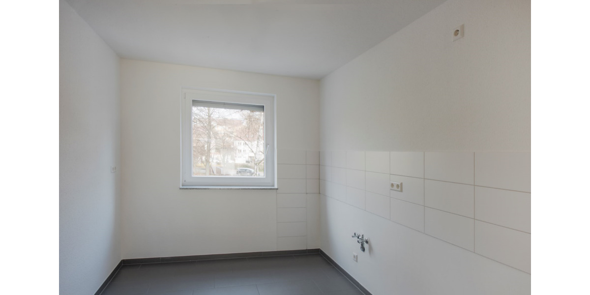 Etagenwohnung Esslingen am Neckar Pliensauvorstadt - 3 Zimmer, 83 m&sup2;, 938&euro; | Angebot:26425483