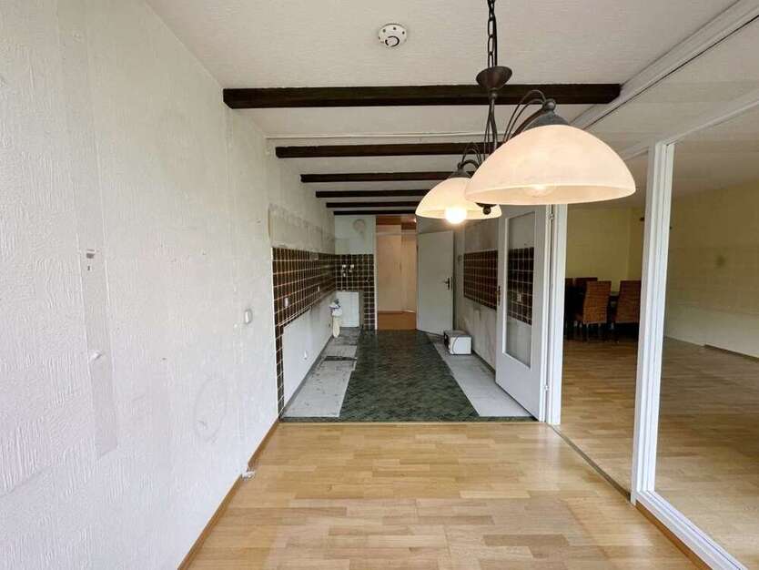Wohnung zum Kaufen in Stuttgart 217.000 € 80.43 m²