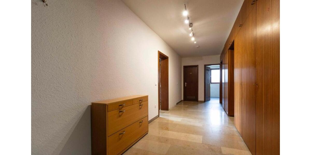 Etagenwohnung Mühlacker - 4 Zimmer, 115 m&sup2;, 1.200&euro; | Angebot:24692015