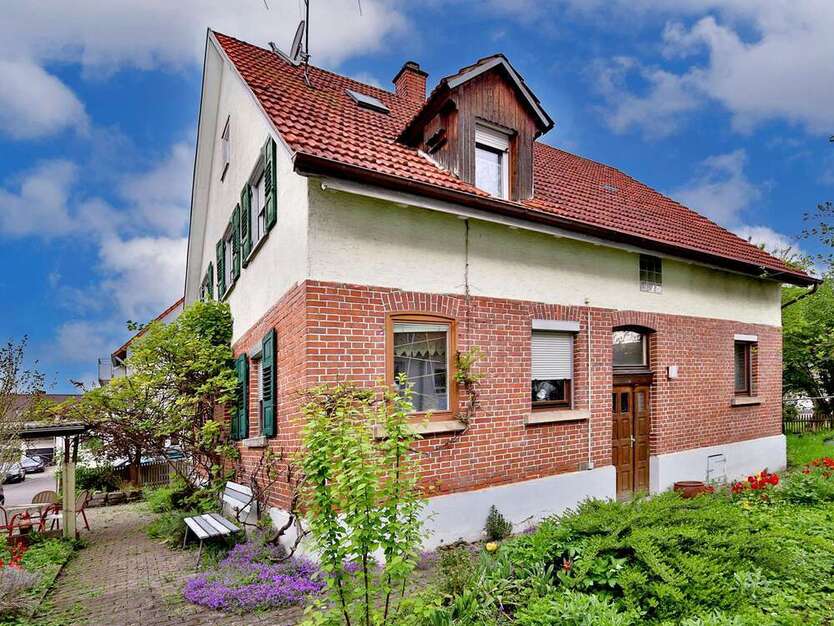 Haus zum Kaufen in Neckartenzlingen 460.000 € 145 m²