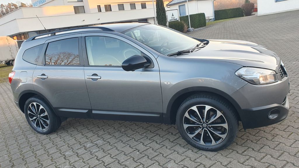 Nissan Qashqai 136.187 km 9.850 &euro; Mühlacker / Enzberg 75417