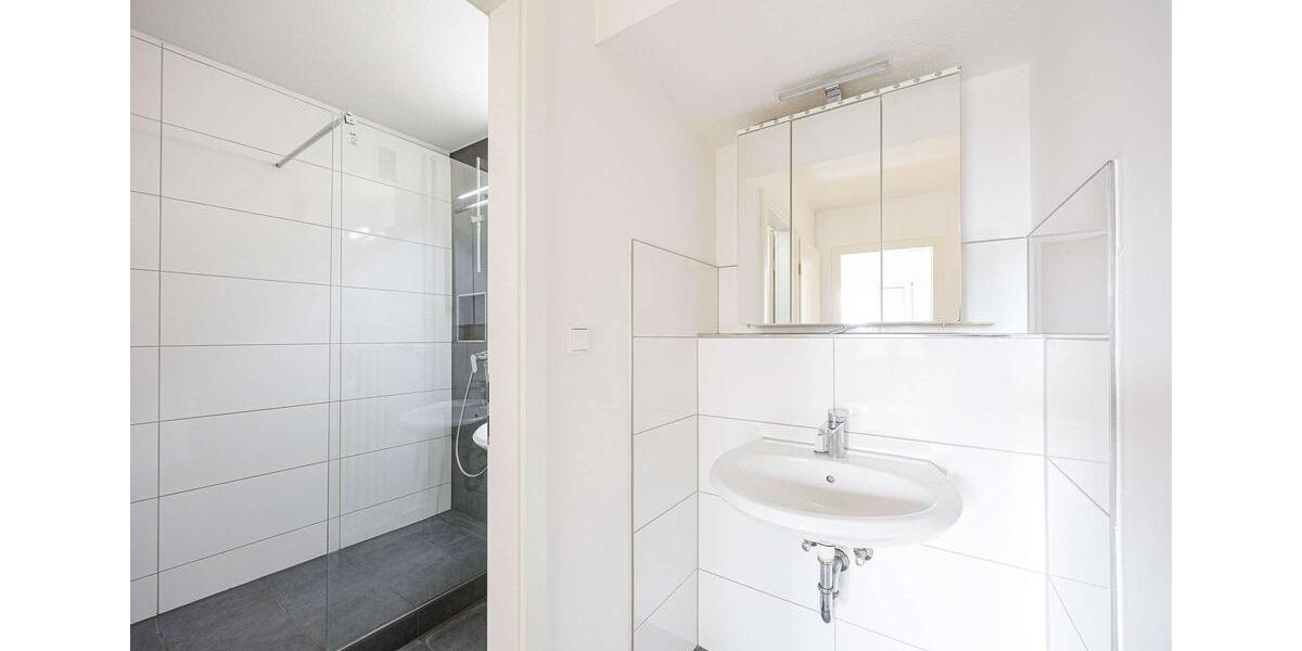 Etagenwohnung Ludwigsburg - 4 Zimmer, 83 m&sup2;, 1.100&euro; | Angebot:25720479