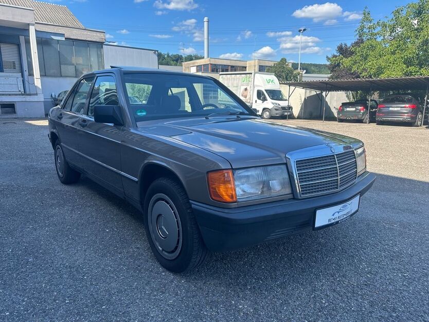 Mercedes-Benz 190 151.400 km 7.770 € Deizisau 73779