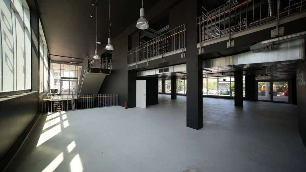 Einzelhandel in Stuttgart 14.283 € 850 m²