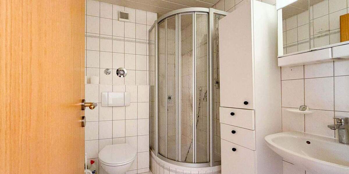 Etagenwohnung Leonberg - 2 Zimmer, 63 m&sup2;, 195.000&euro; | Angebot:25680453