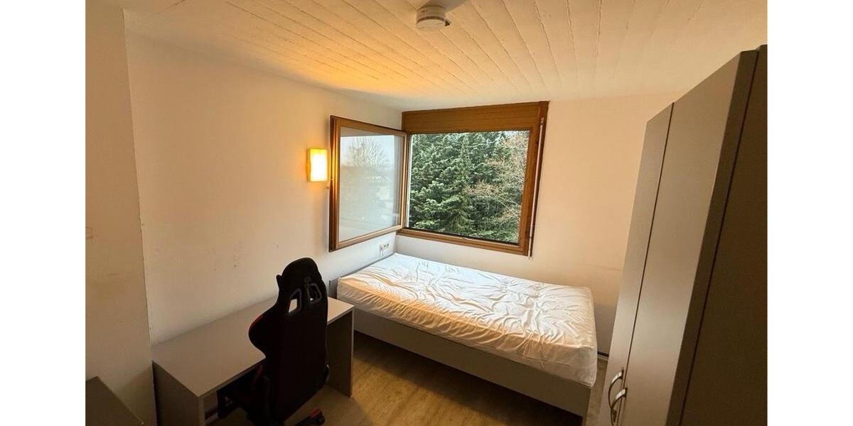 Etagenwohnung Ludwigsburg Eglosheim - 1 Zimmer, 12 m&sup2;, 350&euro; | Angebot:26414194