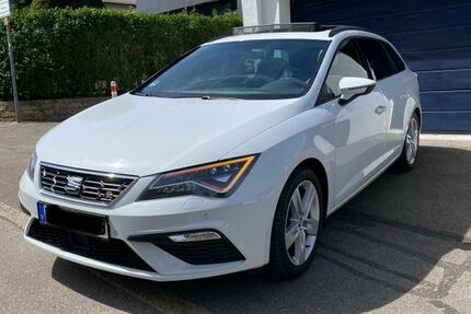 Seat Leon 230.265 km 9.899 &euro; Esslingen 73734