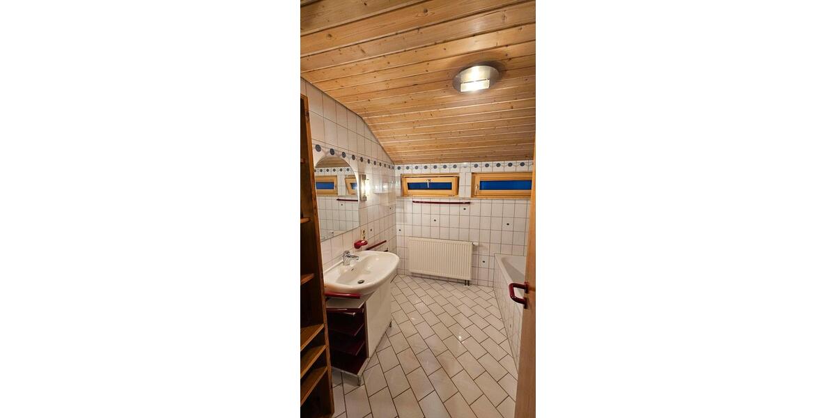 Dachgeschoßwohnung Wildberg - 3 Zimmer, 78 m&sup2;, 990&euro; | Angebot:24381909