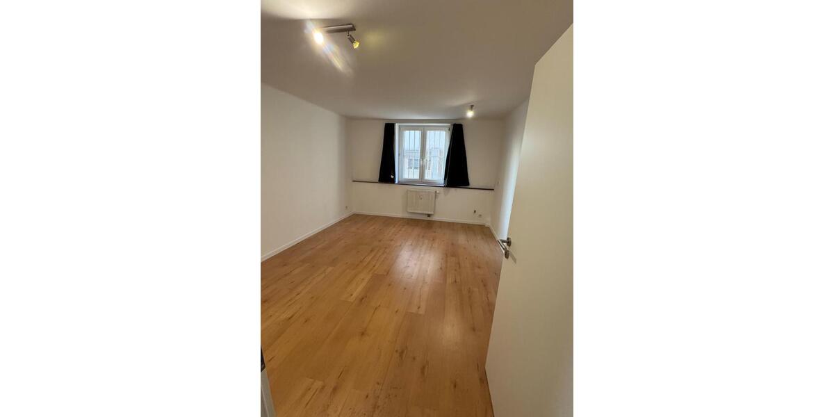 Erdgeschoßwohnung Stuttgart Lehen - 1 Zimmer, 16 m&sup2;, 550&euro; | Angebot:26483146