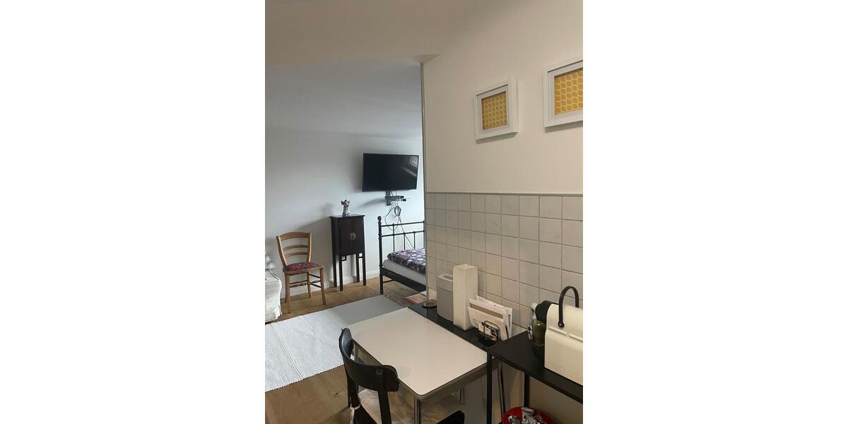 Dachgeschoßwohnung Riederich - 1 Zimmer, 27 m&sup2;, 550&euro; | Angebot:26483144