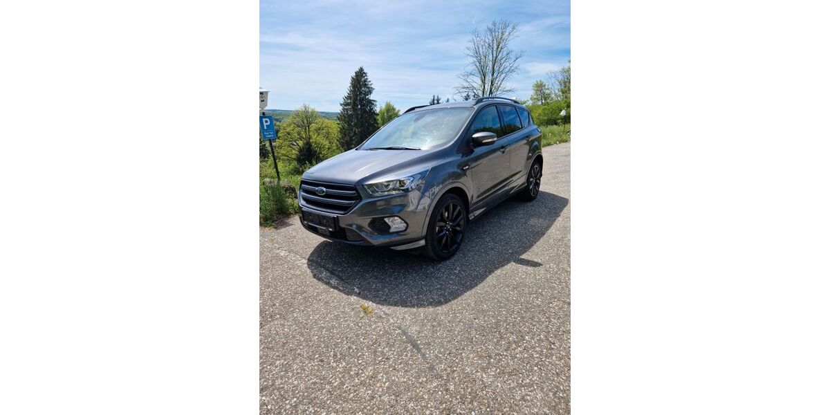 Ford Kuga 74.000 km 15.450 &euro; Böblingen 71032
