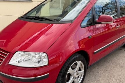 VW Sharan 217.000 km 5.950 &euro; Sindelfingen/Stuttgart 71069
