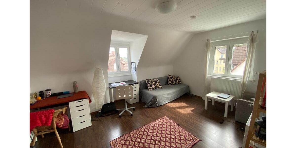 Dachgeschoßwohnung Stuttgart Zuffenhausen - 4 Zimmer, 55 m&sup2;, 239.000&euro; | Angebot:23230902