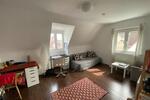 Dachgeschoßwohnung Stuttgart Zuffenhausen - 4 Zimmer, 55 m&sup2;, 239.000&euro; | Angebot:23230902