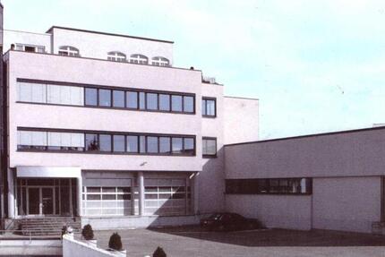 Büroflächen, aufteilbar nach Ihren Bedürfnissen.Auf Wunsch auch Halle dazu. Alles ist möglich zimmer