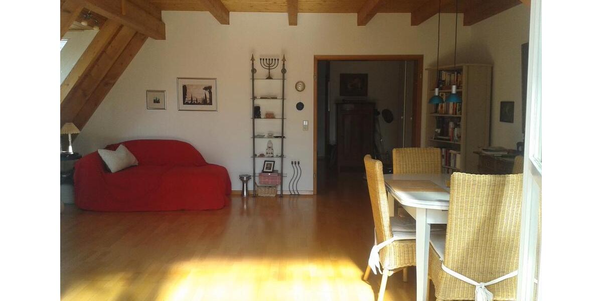 Dachgeschoßwohnung Reutlingen - 3 Zimmer, 80 m&sup2;, 1.250&euro; | Angebot:27584496