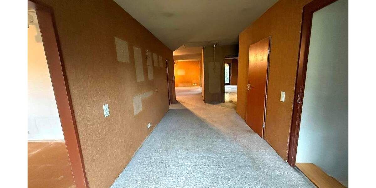 Mehrfamilienhaus, Wohnhaus Pforzheim Eutingen - 5 Zimmer, 177 m&sup2;, 259.000&euro; | Angebot:25748667