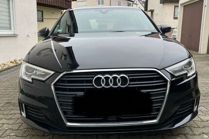 Audi A3 192.000 km 13.999 € Stuttgart 70435