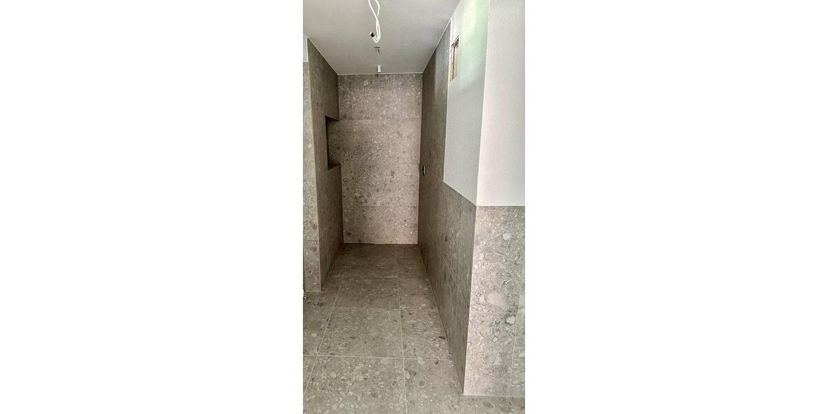 Etagenwohnung Aichtal Aich - 1 Zimmer, 75 m&sup2;, 1.200&euro; | Angebot:26818380