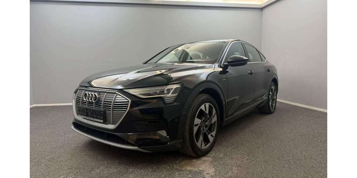 Audi e-tron 53.000 km 30.799 &euro; Reutlingen 72766