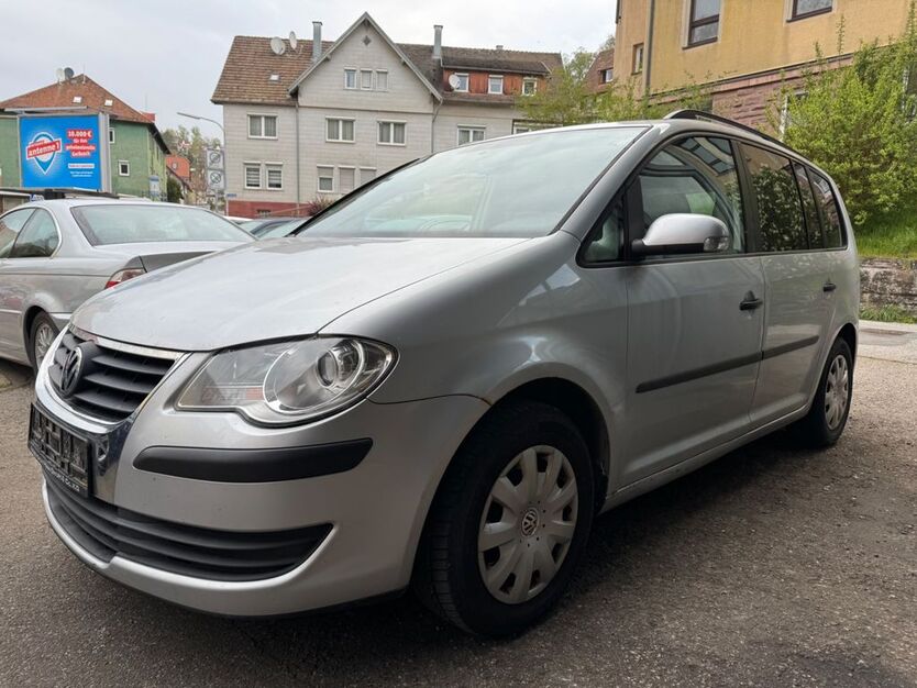 VW Touran 349.500 km 2.995 € Altensteig 72213