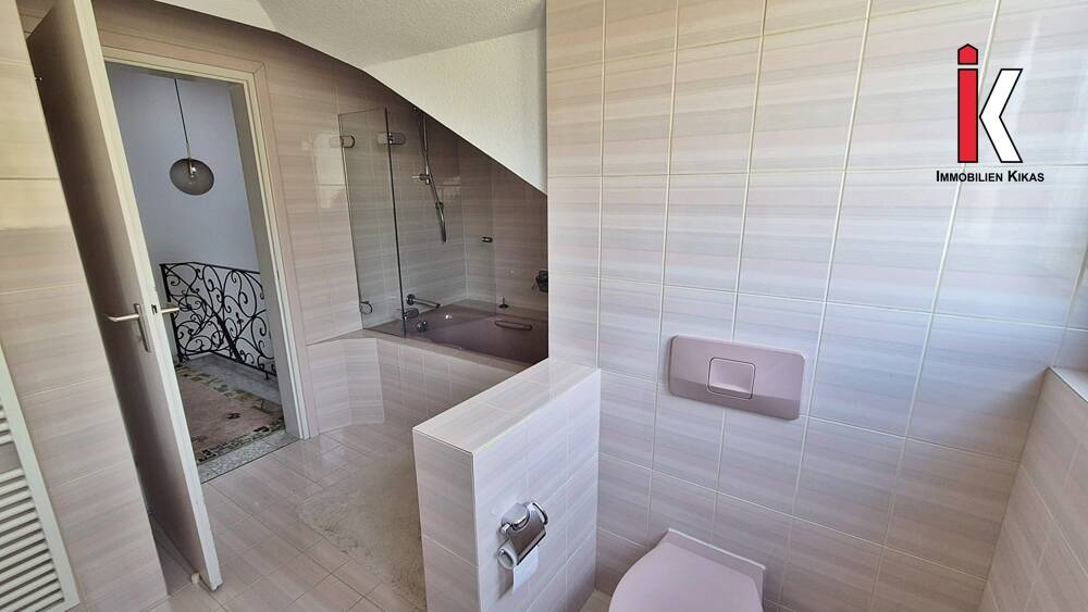 Doppelhaushälfte Leonberg - 5 Zimmer, 167 m&sup2;, 609.000&euro; | Angebot:25938389