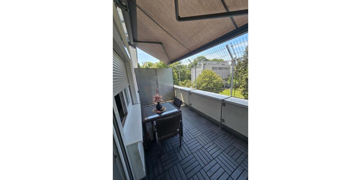 Dachgeschoßwohnung Waiblingen - 2.5 Zimmer, 55 m&sup2;, 245.000&euro; | Angebot:26889082