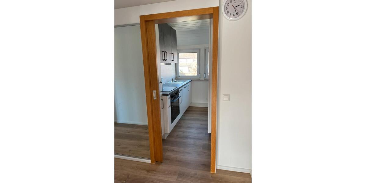 Dachgeschoßwohnung Gäufelden - 2 Zimmer, 65 m&sup2;, 1.080&euro; | Angebot:25400819