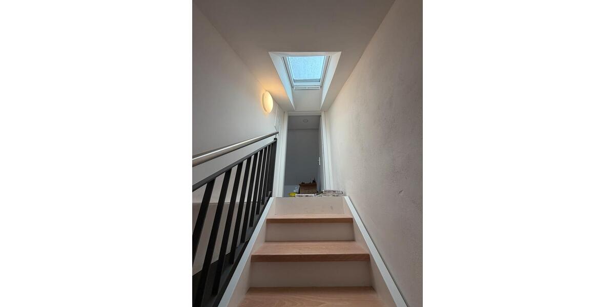 Dachgeschoßwohnung Herrenberg - 2 Zimmer, 50 m&sup2;, 1.100&euro; | Angebot:25137051