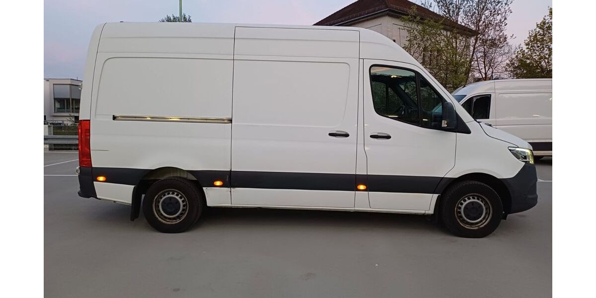 Mercedes-Benz Sprinter 219.000 km 20.800 &euro; Esslingen am Neckar 73733