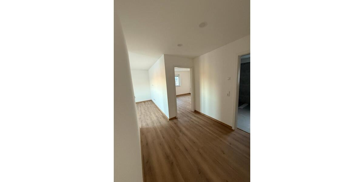 Etagenwohnung Calw - 4 Zimmer, 120 m&sup2;, 1.300&euro; | Angebot:24805997