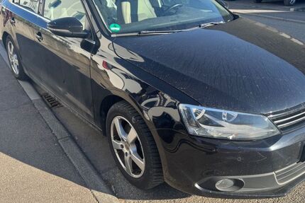 VW Jetta 178.000 km 5.299 &euro; Sindelfingen 71069