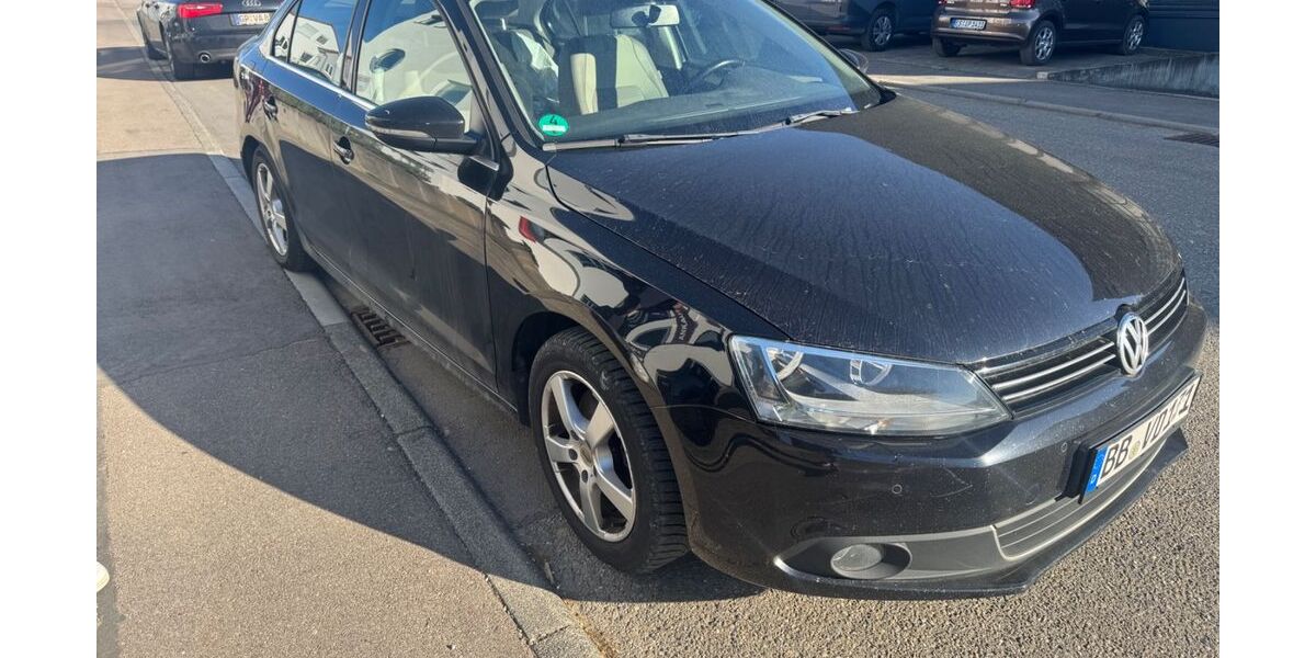 VW Jetta 178.000 km 5.299 &euro; Sindelfingen 71069